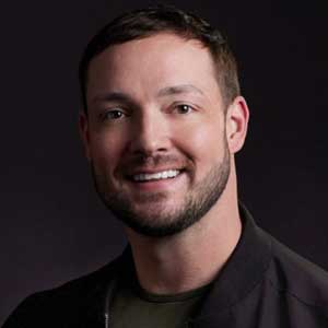 Derek Zarn Headshot